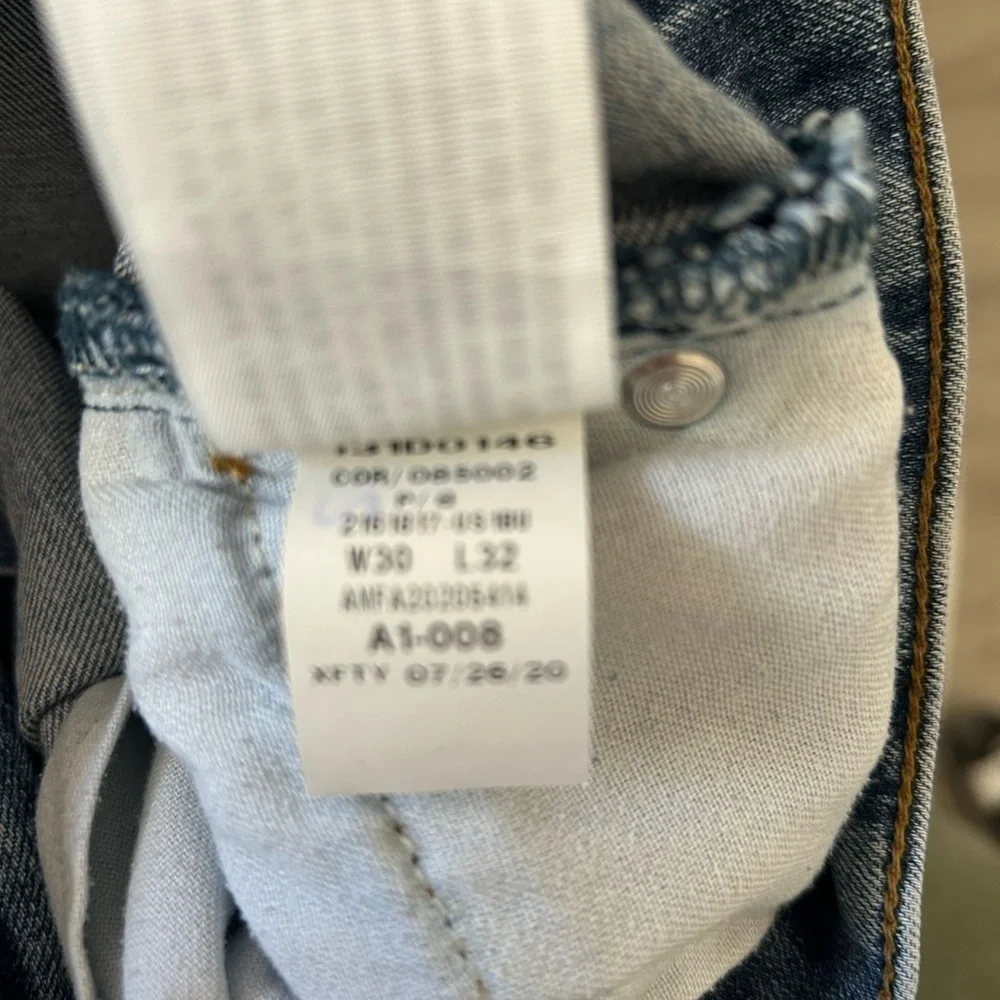 Abercrombie Skinny Medium Wash Stretch‎ Distressed Denim Jeans  Size 30 - Picture 4 of 4